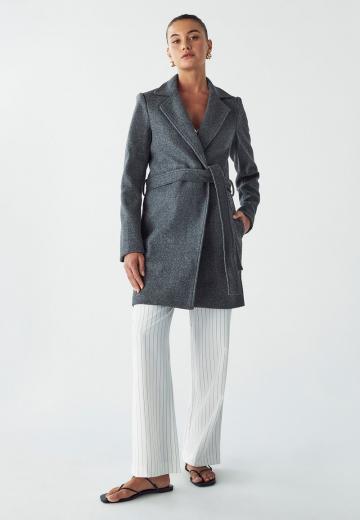 Короткое пальто