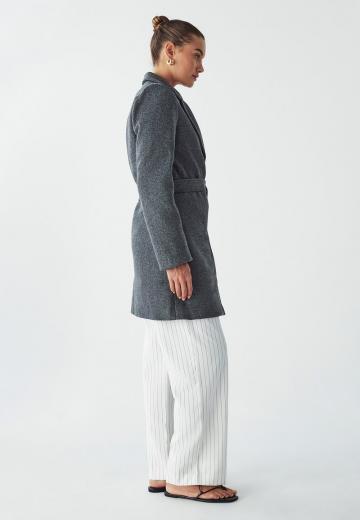 Короткое пальто