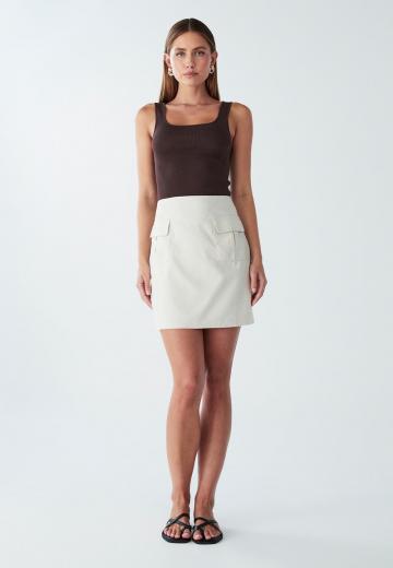 Юбка с накладными карманами