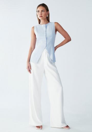 Блузка без рукавов