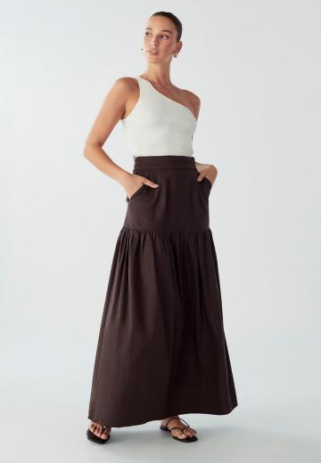 Юбка с накладными карманами