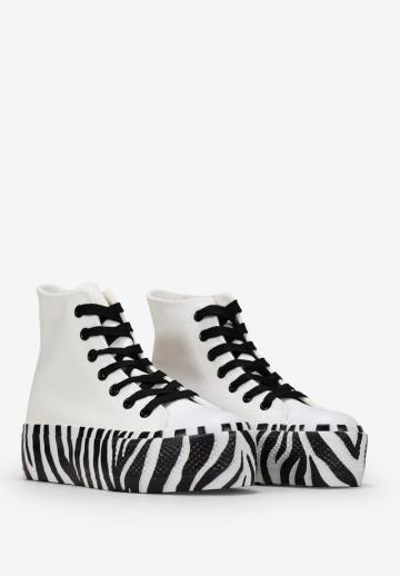 Гандбольные кроссовки