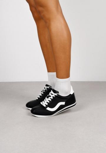 Гандбольные кроссовки