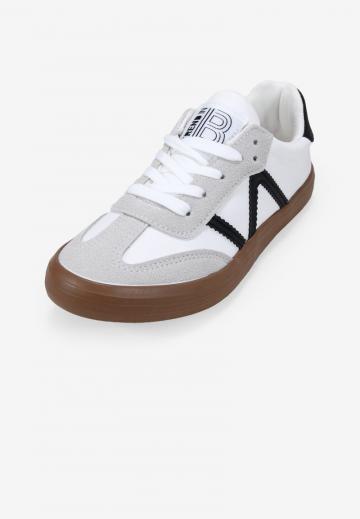 Гандбольные кроссовки