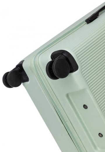 Чемодан на колесах