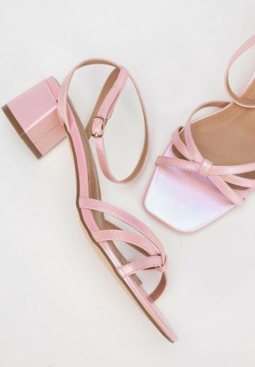 Гандбольные кроссовки