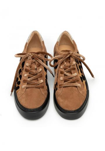 Гандбольные кроссовки