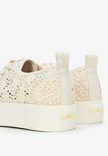 Гандбольные кроссовки