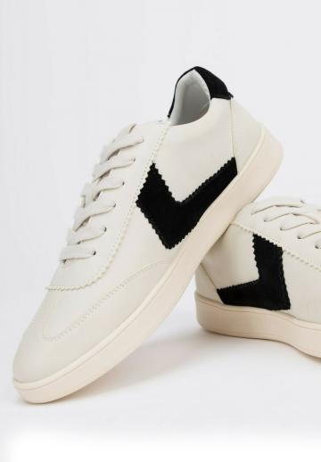 Гандбольные кроссовки