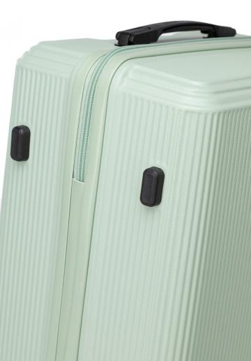 Набор чемоданов