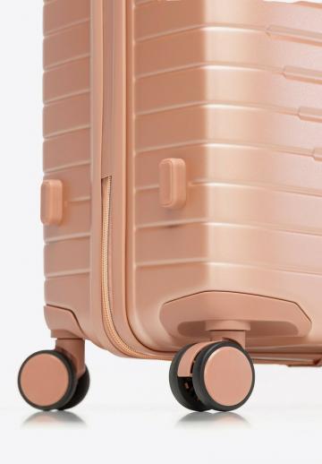 Набор чемоданов