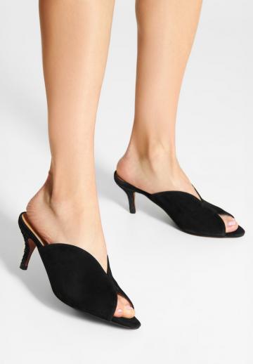 Гандбольные кроссовки