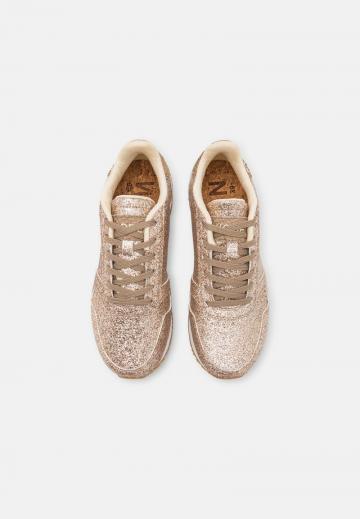 Гандбольные кроссовки