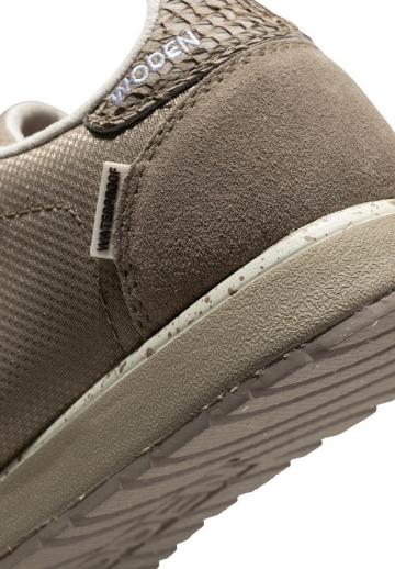 Гандбольные кроссовки