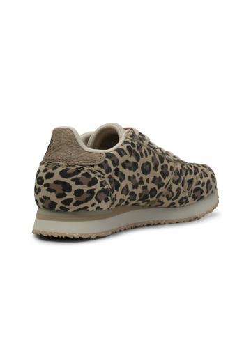 Гандбольные кроссовки