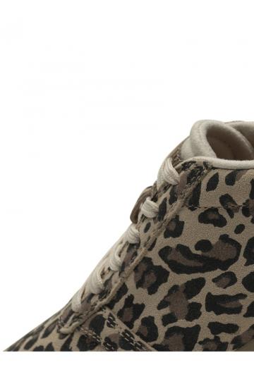 Гандбольные кроссовки