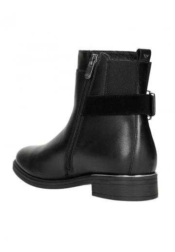 Зимние ботинки