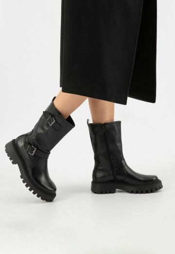 Полусапожки на платформе