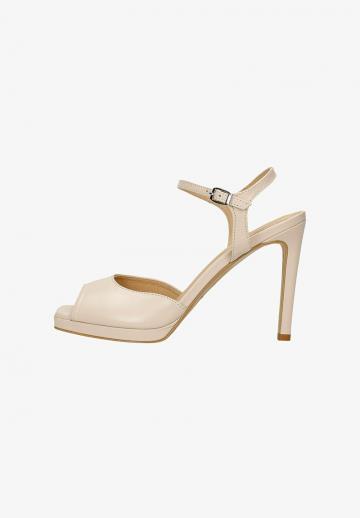 Босоножки на платформе