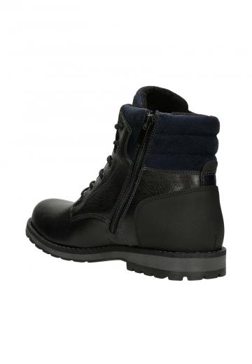 Ботинки на шнуровке