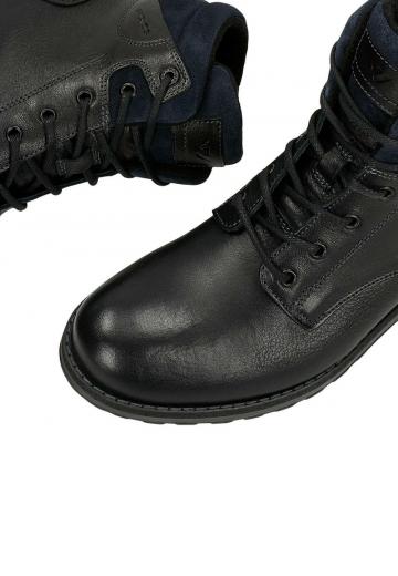 Ботинки на шнуровке