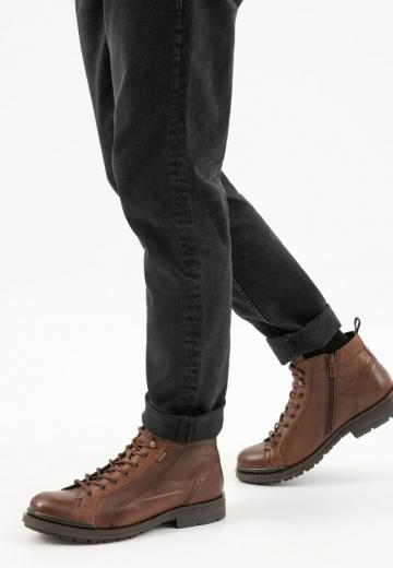 Ботинки на шнуровке