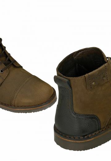 Ботинки на шнуровке