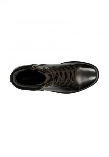 Ботинки на шнуровке