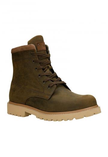 Ботинки на шнуровке