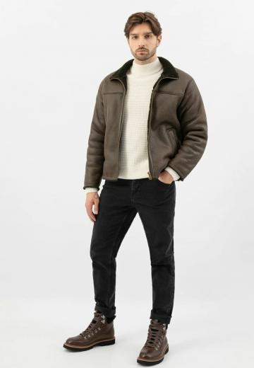 Походные ботинки