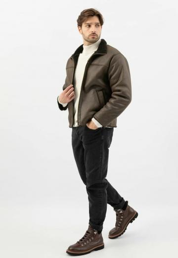 Походные ботинки