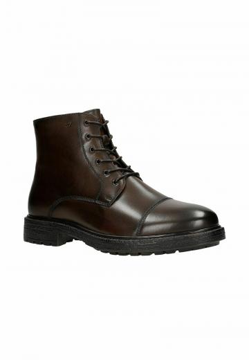 Ботинки на шнуровке