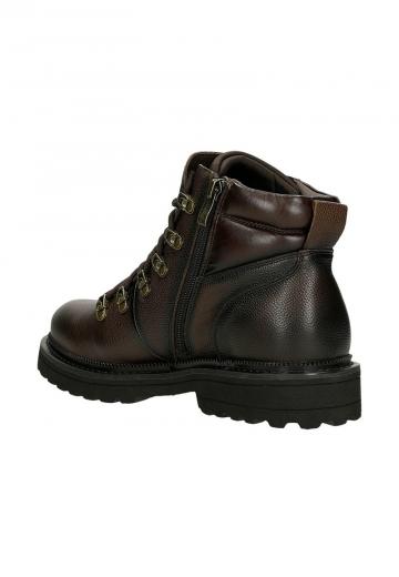 Ботинки на шнуровке