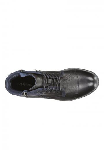 Ботинки на шнуровке