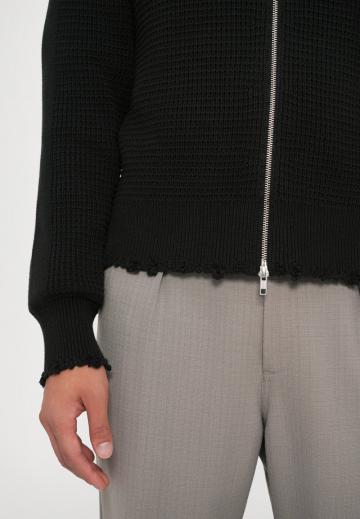 Вязаная кофта