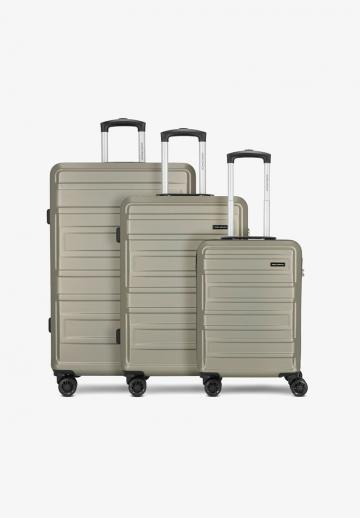 Набор чемоданов