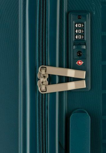 Набор чемоданов