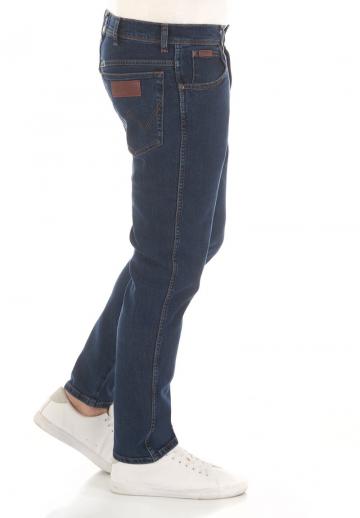 Узкие джинсы