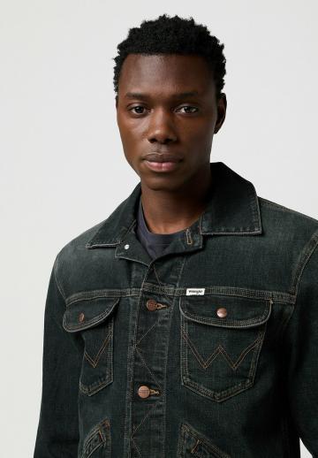 Джинсовая куртка