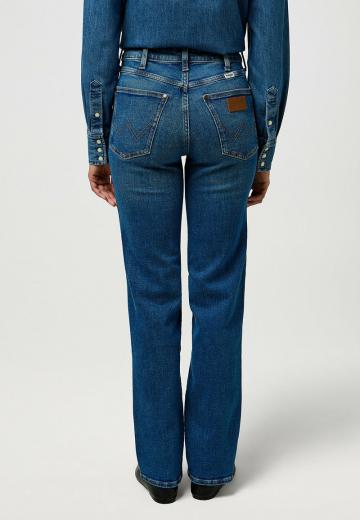 Свободные джинсы