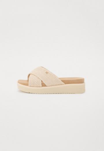 Гандбольные кроссовки