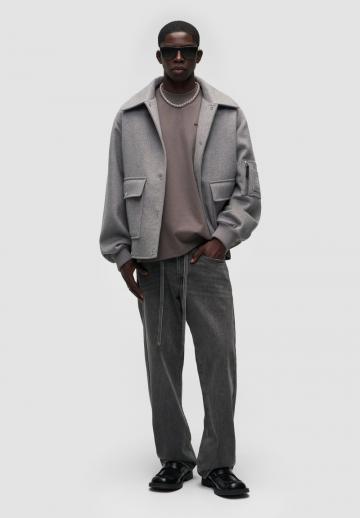 Прямые джинсы