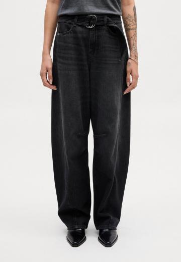 Свободные джинсы