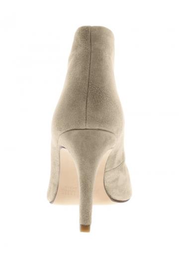 Туфли на высоком каблуке