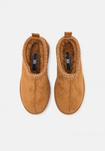 Полуботинки