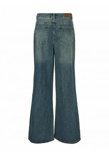 Клешеные джинсы