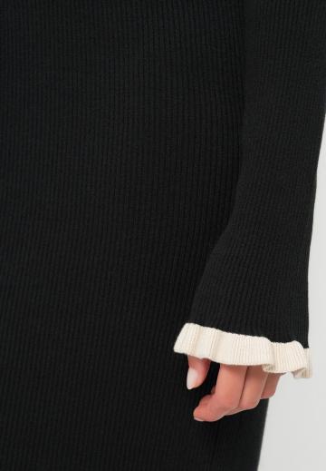 Вязаное платье