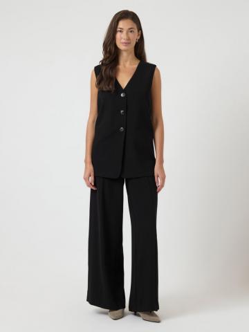 Длинный жилет