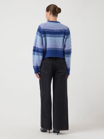 Жаккардовая вязаная кофта