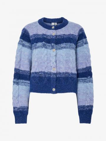 Жаккардовая вязаная кофта